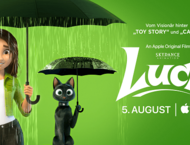 Protagonistin Sam steht neben einer schwarzen Katze unter einem Regenschirm vor Grünem Hintergrund